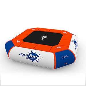 Trampoline aquatique gonflable